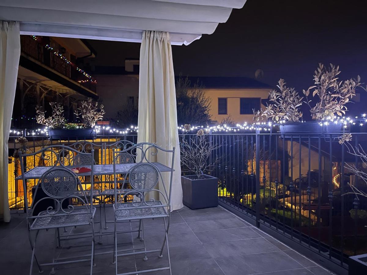 Dimora Di Charme Rooms & Apartments 佩斯基耶拉德加达 外观 照片