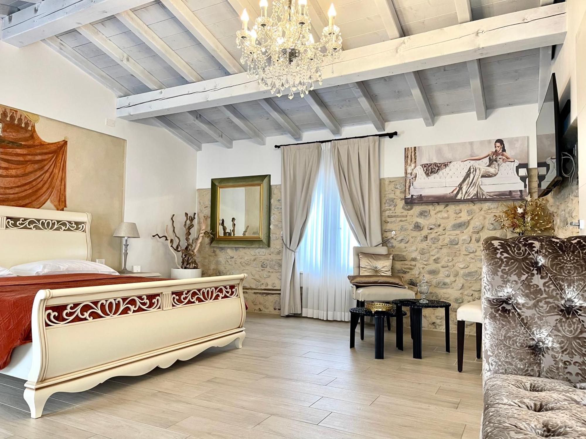 Dimora Di Charme Rooms & Apartments 佩斯基耶拉德加达 外观 照片