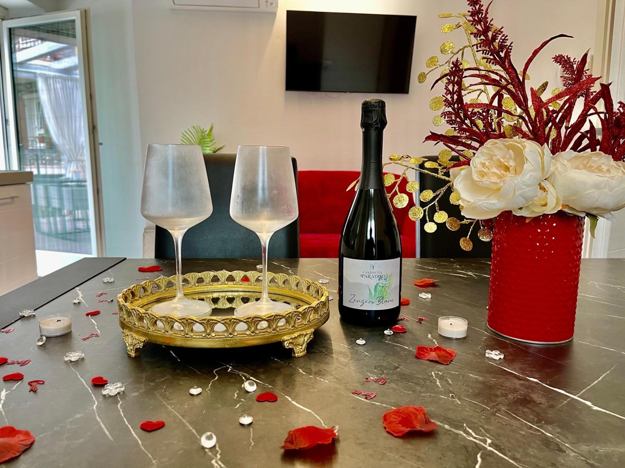 Dimora Di Charme Rooms & Apartments 佩斯基耶拉德加达 外观 照片