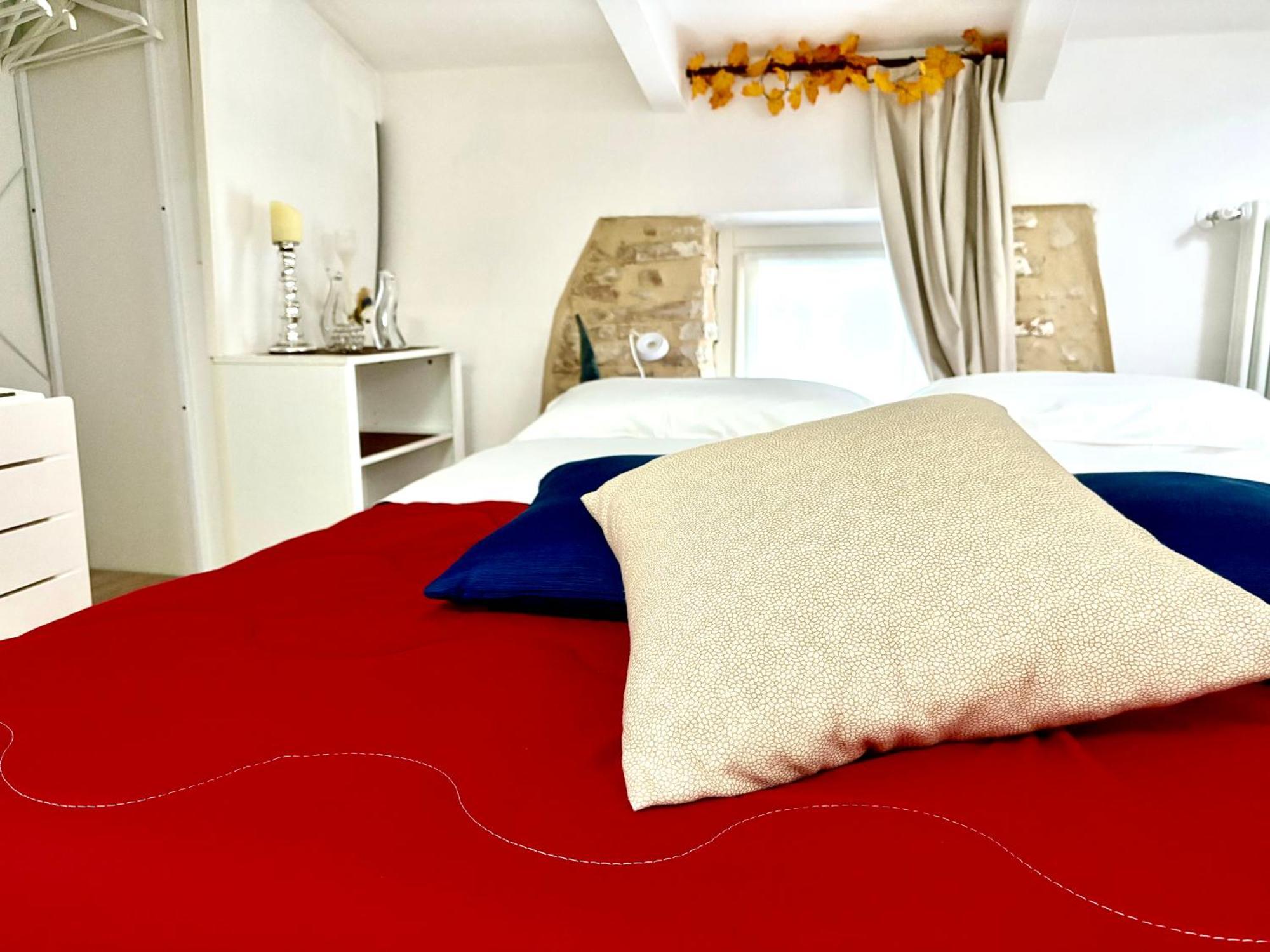 Dimora Di Charme Rooms & Apartments 佩斯基耶拉德加达 外观 照片