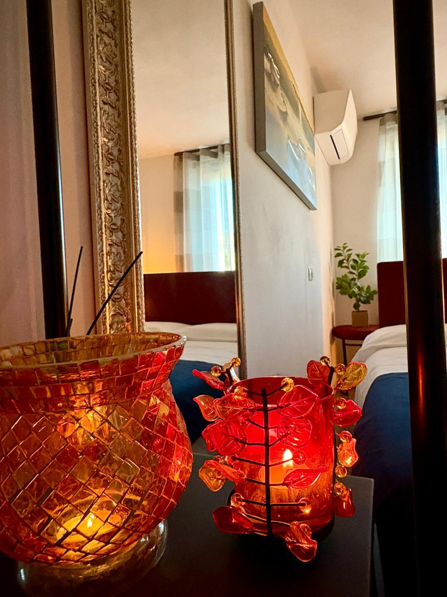 Dimora Di Charme Rooms & Apartments 佩斯基耶拉德加达 外观 照片